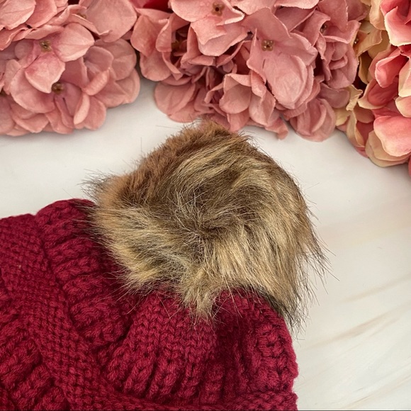 Red Knit Criss Cross Ponytail Pom Pom Beanie - Picture 9 of 15